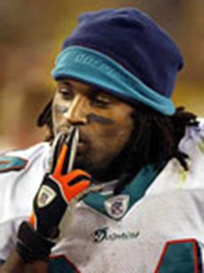 rickywilliamssmokingph3 Hmm, this would be a lot better if I was holding a joint...