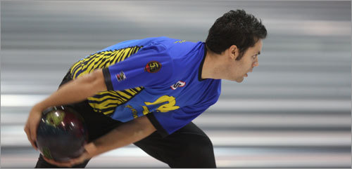 bowler__1237117061_7948