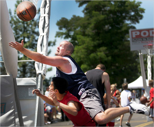 28843098 By midafternoon Sunday, first-aid officials reported 15 fractures, 290 wounds/lacerations, 220 sprains/strains and, rather mysteriously, 806 ''other.'' That covered everything from concussions to bloody noses to, presumably, bruised egos.