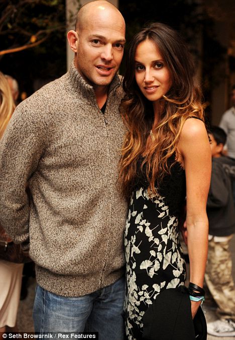 article-1205333-0602DCA3000005DC-457_468x675