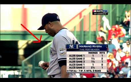 Mariano Rivera Spit on Ball3
